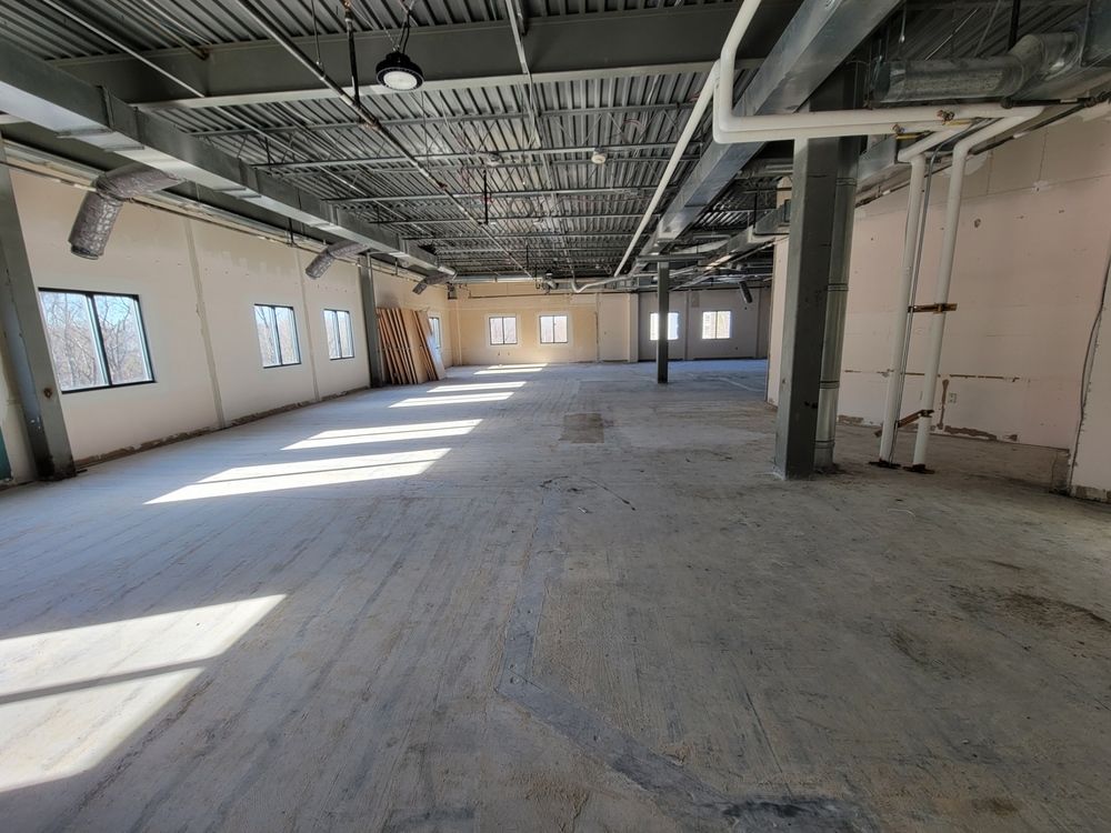 Route 1 Office Building: 18 Washington St, Foxboro, MA 02035